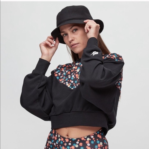 Nike Tops - Nike COZY fleece